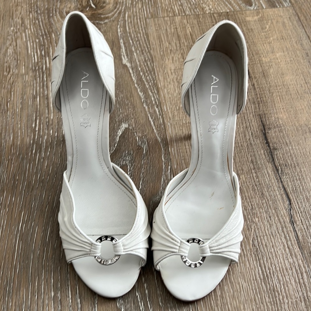 White leather healed Aldo sandals size 10 (40)